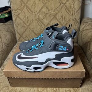2012 Nike Air Griffey Max 1 "South Beach" White/Black Training Shoes Size‎ 7Y